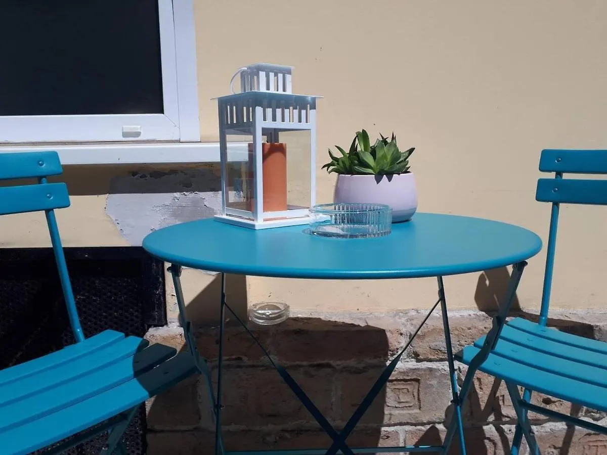 Modern Stylish 2 Bedroom Holiday Apartment Budapesta 0*,