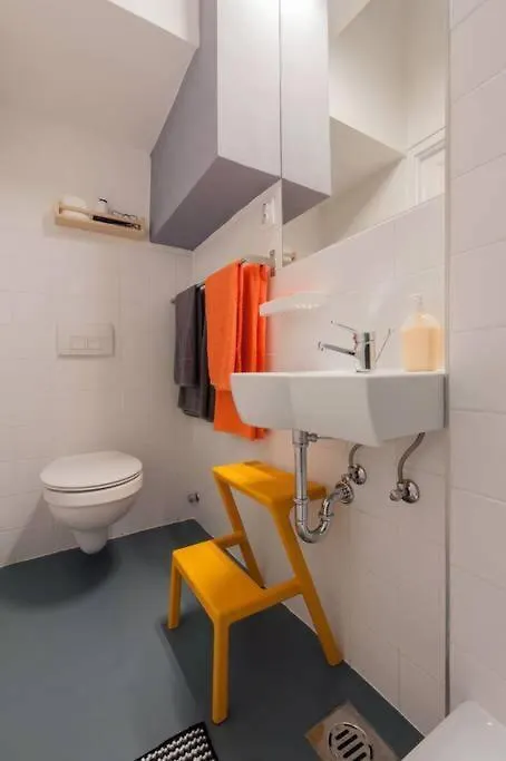 Modern Stylish 2 Bedroom Holiday Apartment Budapest
