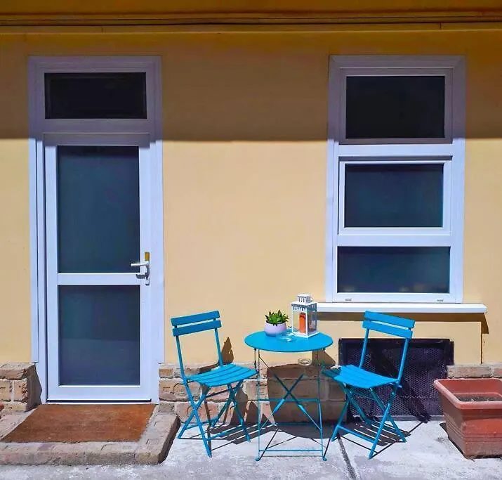 Modern Stylish 2 Bedroom Holiday Apartment Budapest