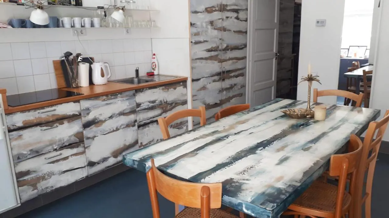 Modern Stylish 2 Bedroom Holiday Apartment Budapest Ungarn